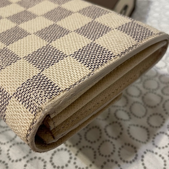 Louis Vuitton Azur Sarah Wallet - Picture 13 of 15